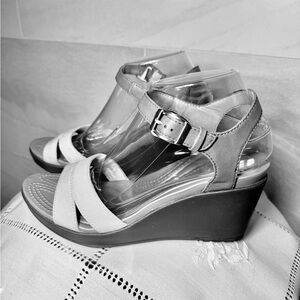 CROCS Women's Wedge Sandals - Light and Dark Gray Women’s Size 8, 3” Heel